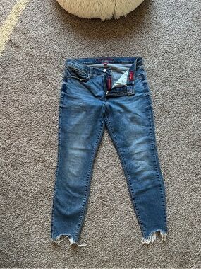 Lucky Brand Medium Blue Cropped Frayed-Hem Jeans